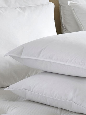 Pillow (Rs 7900.00)